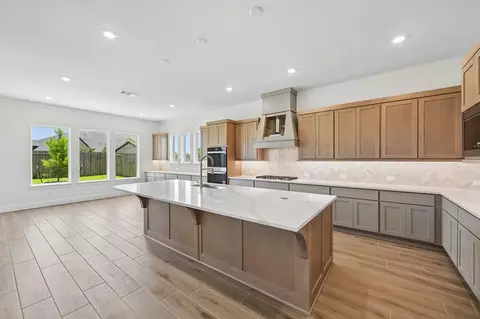 Kitchen - 15927 Iris Meadow Dr, Conroe, TX 77302 photo 3 of 8