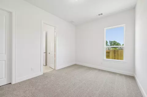 Bedroom - 15927 Iris Meadow Dr, Conroe, TX 77302 photo 3 of 5