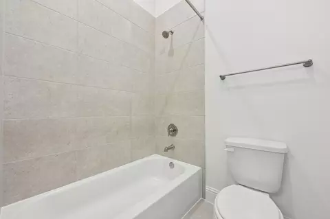Bath - 15927 Iris Meadow Dr, Conroe, TX 77302 photo 9 of 11