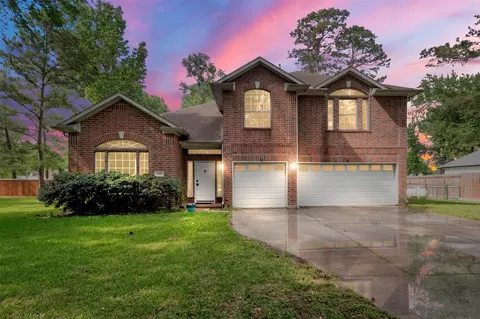 7222 Charred Pine Dr, Magnolia, TX 77354
