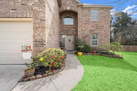 10490 Sunflower Dr, Willis, TX 77318