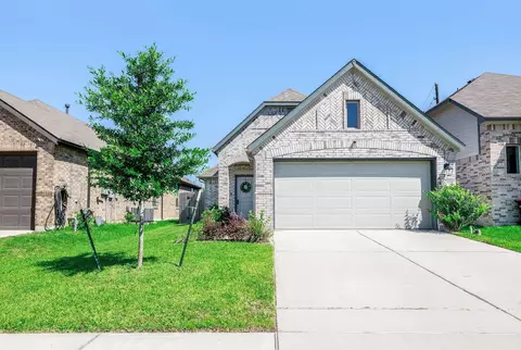 5018 Aspen Orchard Dr, Houston, TX 77066