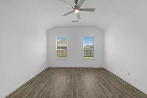 Bedroom - 64 Shining Point Dr, Waller, TX 77484 photo 1 of 5