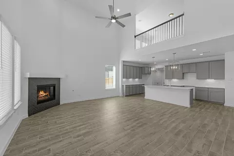 Living - 64 Shining Point Dr, Waller, TX 77484 photo 2 of 4