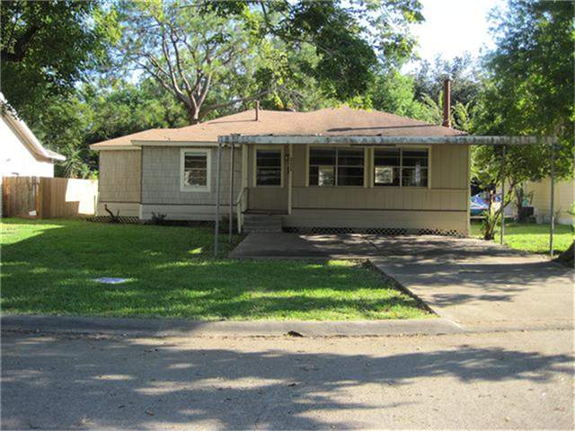 111 Rustic Dr, Pasadena, TX 77502 photo 1