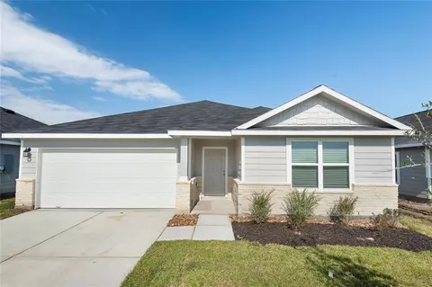 503 Oak Chase Ave, Dayton, TX 77535
