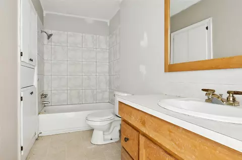 Bath - 488 Peach Island Rd, Trinity, TX 75862 photo 1 of 2