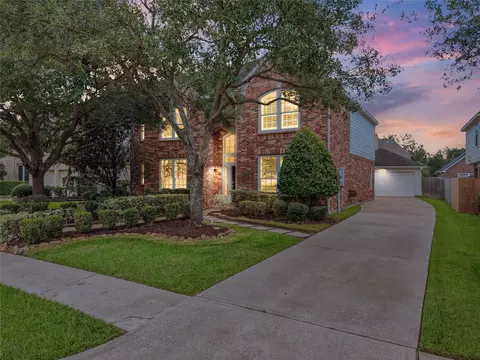874 Pebblebank Ln, League City, TX 77573