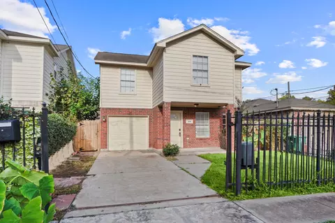 2106 Nettleton St, Houston, TX 77004