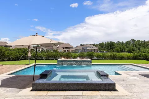 Exterior - 6806 E Warwick Lake Ln, Spring, TX 77389 photo 4 of 5