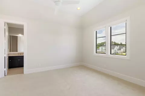 Bedroom - 6806 E Warwick Lake Ln, Spring, TX 77389 photo 4 of 8