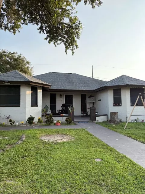 2327 Camelot Dr, Weslaco, TX 78596