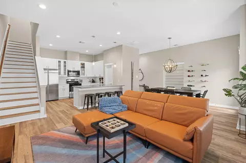 413 Stonework Oaks Ln, Houston, TX 77076