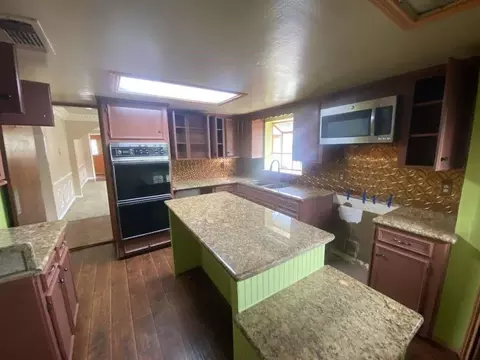 2306 Davis St, Houston, TX 77026