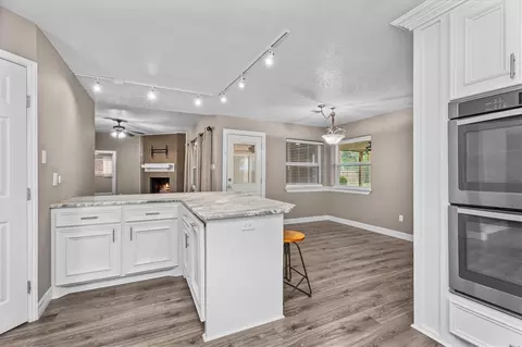 Kitchen - 635 Ringwood St, Spring, TX 77373 photo 5 of 6