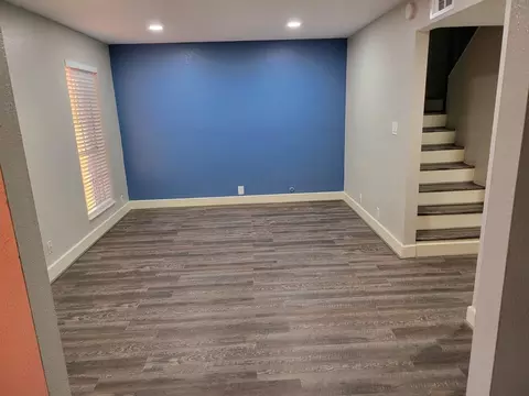 11002 Hammerly Boulevard Blvd #212, Houston, TX 77043