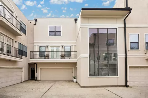 4411 Koehler St #E, Houston, TX 77007