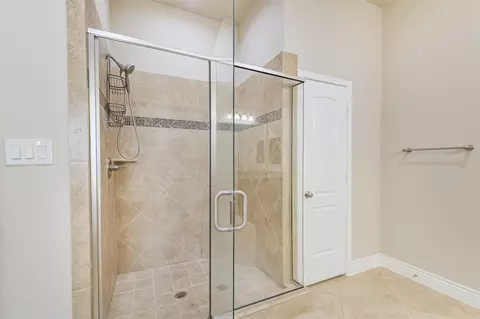 Bath - 1735 Wickham Reach Dr, Spring, TX 77386 photo 4 of 6