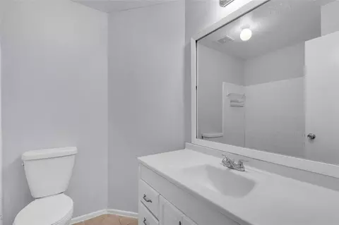 Bath - 23430 Wintergate Dr, Spring, TX 77373 photo 5 of 6
