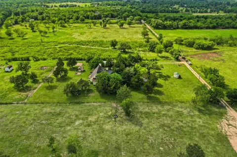 2325 Skrivanek Rd, Sealy, TX 77474