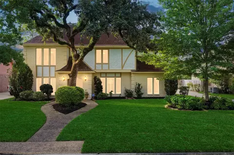 12323 Knobcrest Dr, Houston, TX 77070