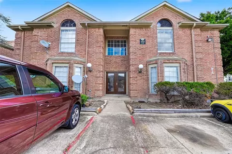 12200 Overbrook Ln #38D, Houston, TX 77077