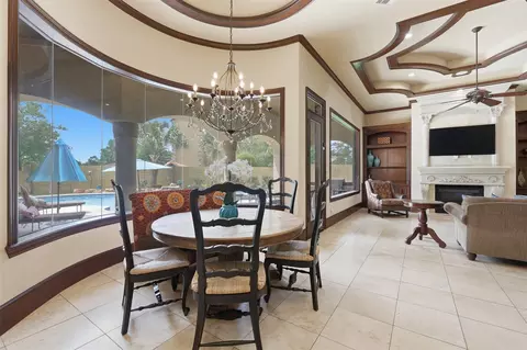 Dining - 14 Post Shadow Estate Ct, Spring, TX 77389 photo 2 of 2