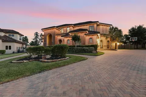 Exterior - 14 Post Shadow Estate Ct, Spring, TX 77389 photo 4 of 11