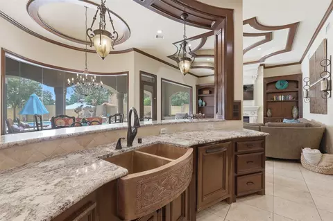 Kitchen - 14 Post Shadow Estate Ct, Spring, TX 77389 photo 6 of 7