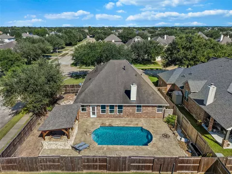 2201 Lilyglen Court Ct, League City, TX 77573