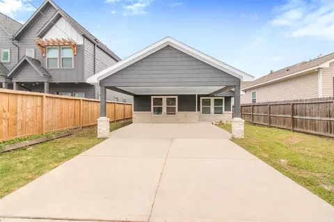 7929 Ritz St, Houston, TX 77028