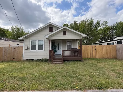 1115 Turner St, Baytown, TX 77520