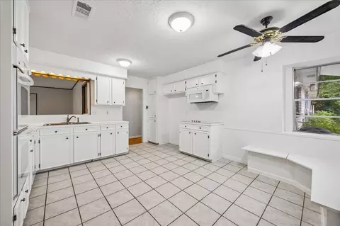Kitchen - 17803 Loring Ln, Spring, TX 77388 photo 1 of 3