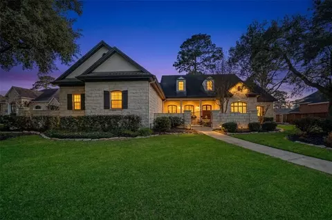 42 Forest Green Trl, Kingwood, TX 77339