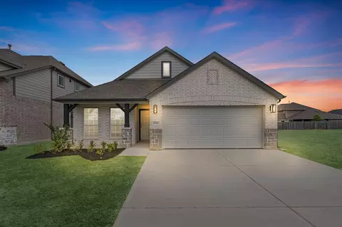 1711 Pecan Woods Ln, Conroe, TX 77301