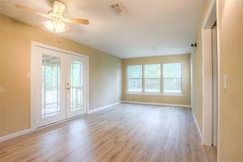 Living - 81 Westlake Rd, Trinity, TX 75862 photo 1 of 2
