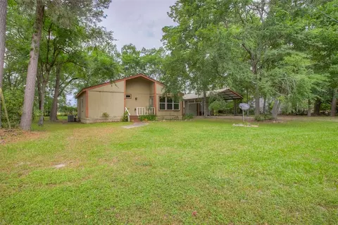 Exterior - 81 Westlake Rd, Trinity, TX 75862 photo 4 of 5