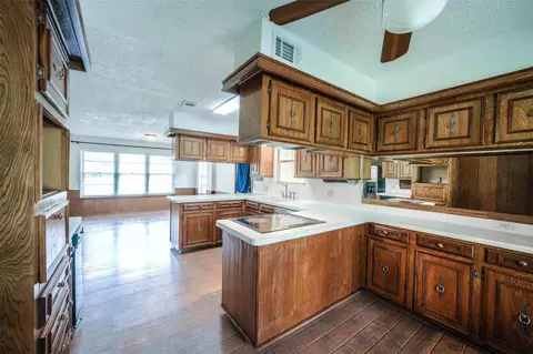 Kitchen - 7622 County Line Rd, Willis, TX 77378 photo 1 of 3