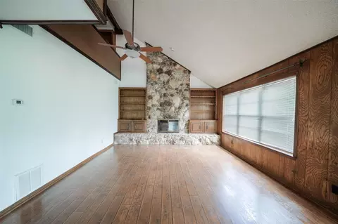 Living - 7622 County Line Rd, Willis, TX 77378 photo 5 of 15