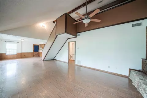 Living - 7622 County Line Rd, Willis, TX 77378 photo 8 of 15