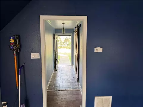 Entry Way - 7622 County Line Rd, Willis, TX 77378 photo 4 of 4