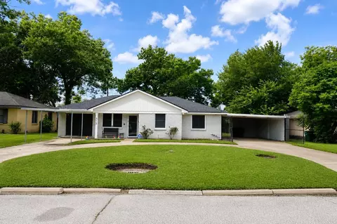 315 E Janisch Rd, Houston, TX 77022