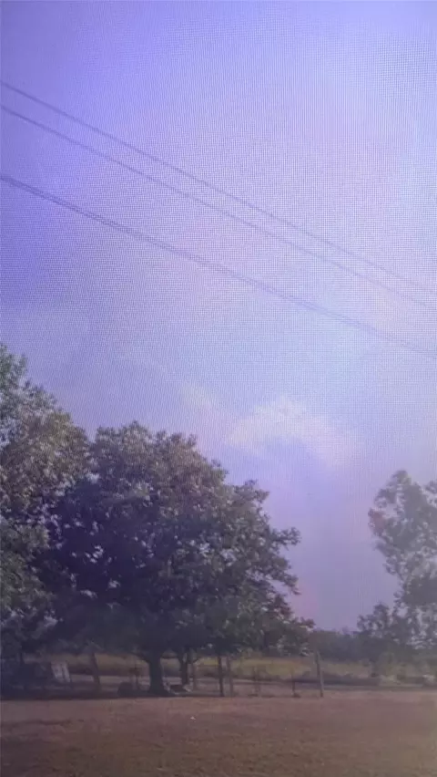 252 N County Line Rd, Elgin, TX 78621 photo 3