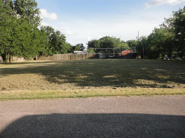 6521 Whitton Dr, Houston, TX 77085