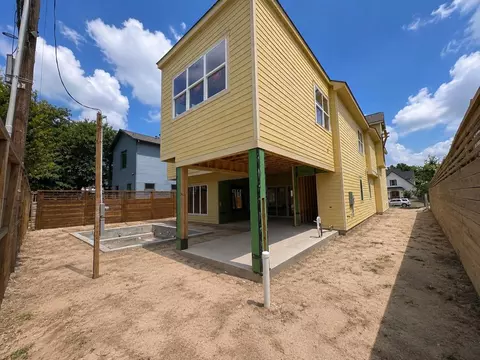 955 W 42nd St, Houston, TX 77018