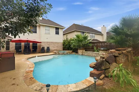 2538 Acadiana Ln, Seabrook, TX 77586