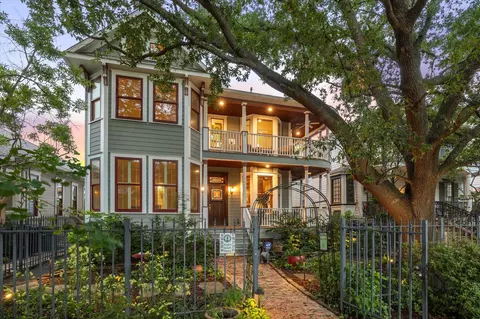 2018 Columbia St, Houston, TX 77008