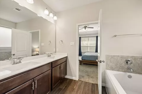 Bath - 4911 Creekside Haven Trl, Spring, TX 77389 photo 1 of 4