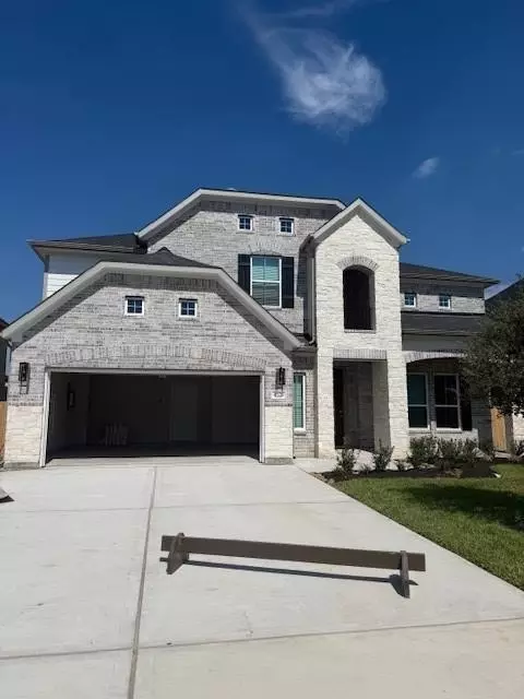 4523 Whisperwood Dr, Rosenberg, TX 77471