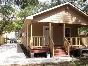 1714 N Travis Ave, Cleveland, TX 77327